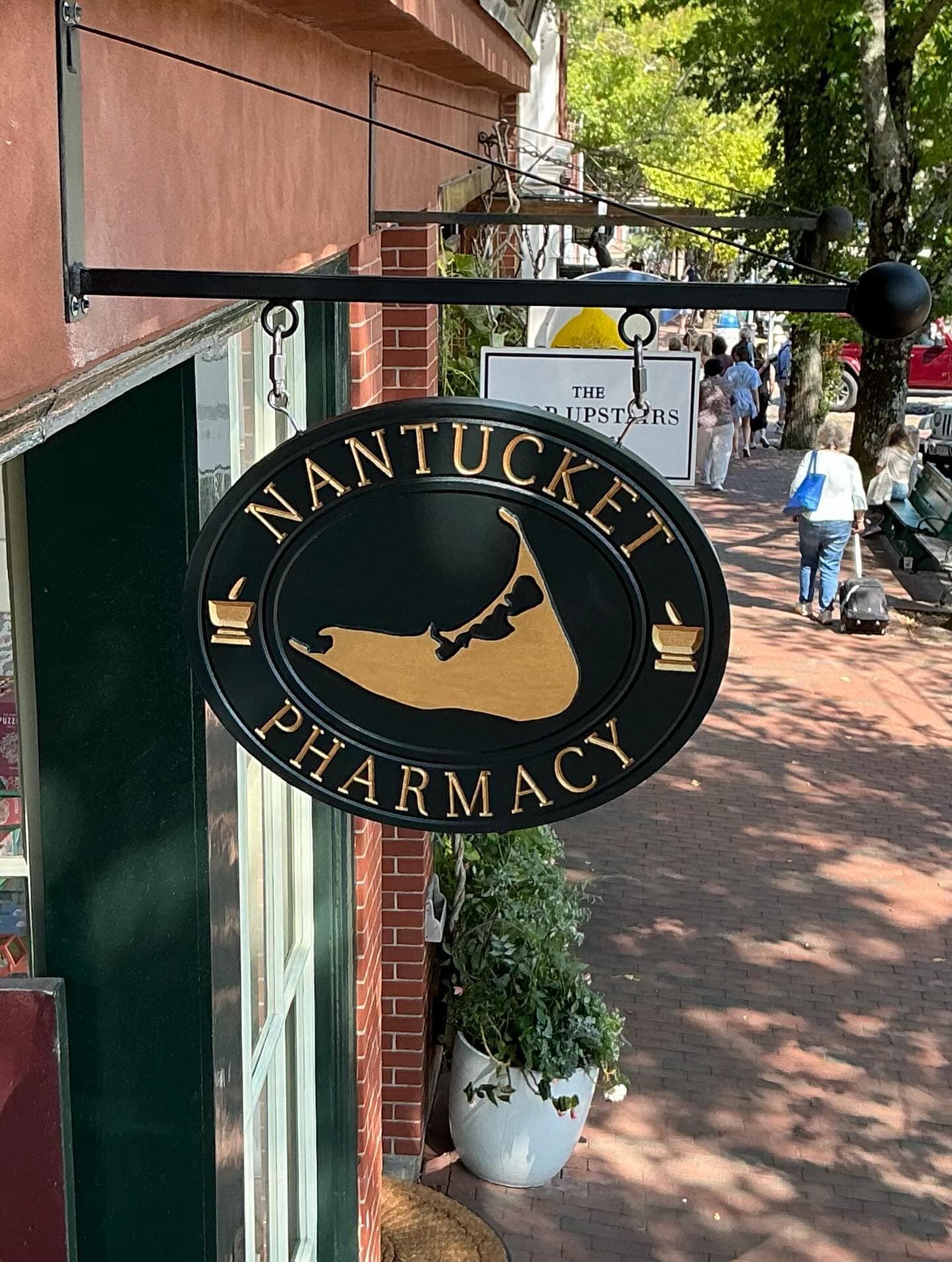 Nantucket Pharmacy quarterboard, Gardner Green and Gold